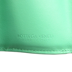美品 ボッテガヴェネタ イントレチャート コンパクトウォレット カーフ シルバー金具 グリーン 三つ折り財布 1231【中古】BOTTEGA VENETA