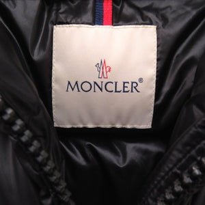 美品 モンクレール SERITTE フーデッド ショートダウンジャケット E20934696949 C0151 サイズ1 ブラック 0087【中古】MONCLER