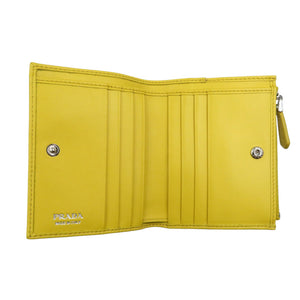 未使用 プラダ コンパクトウォレット 1ML050 レザー シルバー金具 イエロー 二つ折り財布 0473【中古】PRADA