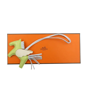 美品 エルメス ロデオPM ペガサス アニョーミロ ヴォースイフト ジョーヌブルジョン ブルーブリュム ナタ Z刻印 バッグチャーム 0483【中古】HERMES