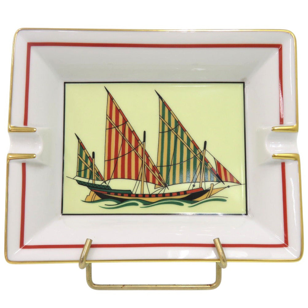 美品 エルメス アッシュトレイ 船 ヨット 灰皿 小物入れ プレート インテリア Ｍ47270 陶器 マルチカラー 0524【中古】HERMES