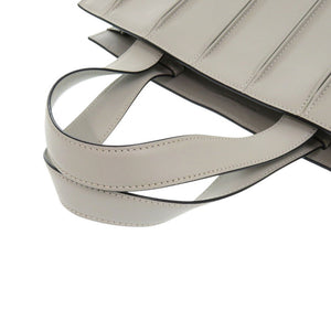 新品同様 マックスマーラ レザー グレー ハンドバッグ 0718【中古】MAX MARA