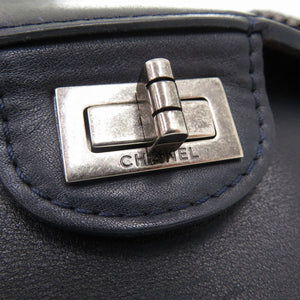 美品 シャネル ダブルフラップ チェーンショルダーバッグ  レザー ネイビー 0758【中古】CHANEL