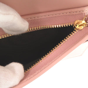 未使用 グッチ GGマトラッセ 723786 レザー ピンク 二つ折り財布 0975【中古】GUCCI