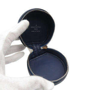 美品 ルイヴィトン Lvエスカル イヤホンケース GI0491 モノグラムキャンバス レザー シルバー金具 ブルー ホワイト ポーチ バッグチャーム 1355【中古】LOUIS VUITTON