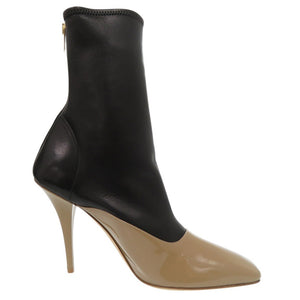 新品同様 バーバリー ショートブーツ ハイヒール パテントレザー ベージュ/ブラック ブーツ 黒 1809【中古】BURBERRY