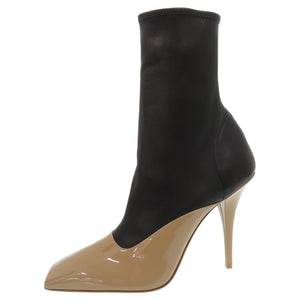 新品同様 バーバリー ショートブーツ ハイヒール パテントレザー ベージュ/ブラック ブーツ 黒 1809【中古】BURBERRY