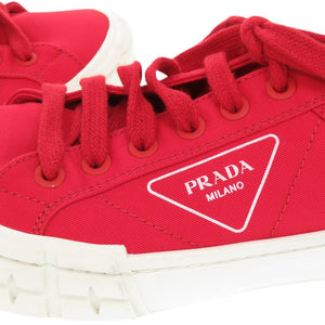 美品 プラダ トライアングルロゴ 2EG302 キャンバス ラバー レッド スニーカー 赤 1846【中古】PRADA メンズ