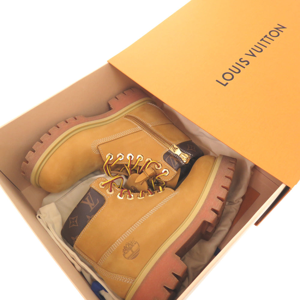 未使用品 ルイ ヴィトン × ティンバーランド モノグラムアンクルブーツ ヌバック/レザー ベージュ LV 0070【中古】LOUIS VUITTON メンズ