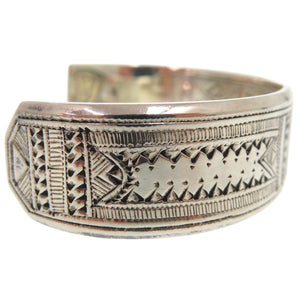 美品 エルメス トゥアレグ バングル SV925 民族柄 シルバー925 0492【中古】HERMES