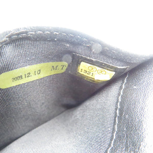 美品 シャネル メイクアップライン  13番台 ココマーク パテントレザー シルバー金具 ブラック イエロー 二つ折り財布 0547【中古】CHANEL