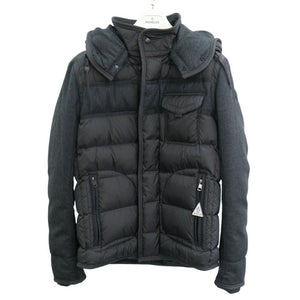 美品 モンクレール RYAN GIUBBOTTO フード付きダウン B20914139285 ナイロン 牛革 サイズ3 グレー ダウンブルゾン 0731【中古】MONCLER メンズ