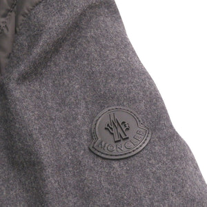 美品 モンクレール RYAN GIUBBOTTO フード付きダウン B20914139285 ナイロン 牛革 サイズ3 グレー ダウンブルゾン 0731【中古】MONCLER メンズ