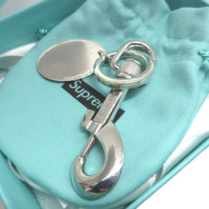 美品 ティファニー シュプリームコラボ リターントゥティファニー Wネーム オーバルタグ シルバー925 シルバー キーリング キーホルダー 0799【中古】TIFFANY Supreme
