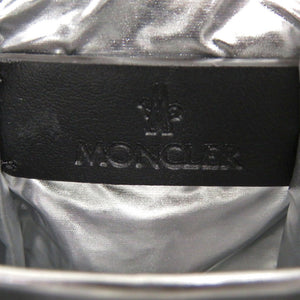 新品同様 モンクレール スモールクロスボディバッグ 12095L00012 M3184 ナイロン ショルダーバッグ シルバー 1217【中古】MONCLER
