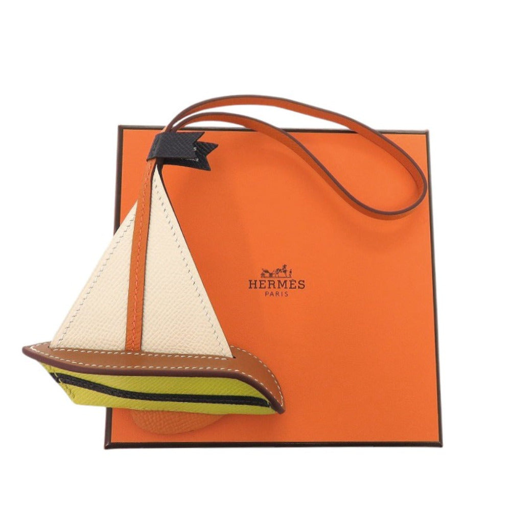 未使用品 エルメス
 バッグチャーム セイル24 ヨット キーホルダー
 ヴォーエプソン/バレニア ナタ B刻印刻印 1261
【中古】HERMES レディース