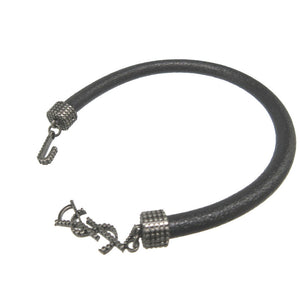 新品同様 サンローランパリ ロゴ レザー ブラック 黒 ブレスレット 1380【中古】SAINT LAURENT PARIS