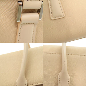 美品 バーバリー ロゴ レザー ベージュ ハンドバッグ 1674【中古】BURBERRY