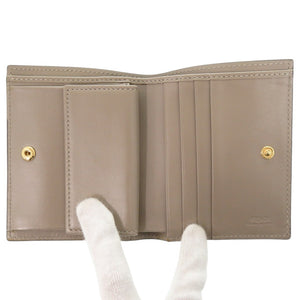 新品同様 フェンディ エフイズフェンディ 8M0387 レザー ベージュ 二つ折り財布 1711【中古】FENDI