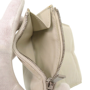 美品 ボッテガヴェネタ バンドクロージャー ウォレット コンパクト財布 三つ折り財布 レザー アイボリー 1957【中古】BOTTEGAVENETA