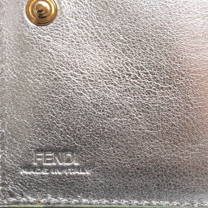 新品同様 フェンディ コンパクトウォレット 8M0468 レザー シルバー 2つ折り財布 財布 0162【中古】FENDI