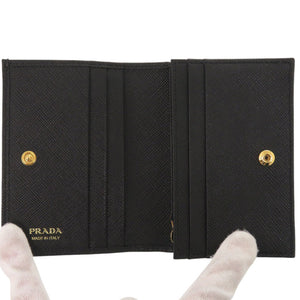 新品同様 プラダ 1MV021 サフィアーノレザー ブラック 二つ折り財布 黒 0741【中古】PRADA