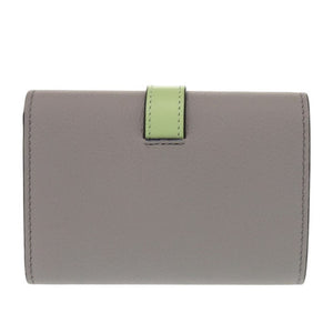 新品同様 ロエベ スモール バーティカル ウォレット C660S86X01 レザー パールグレー ライトペールグリーン 三つ折り財布 1085【中古】LOEWE