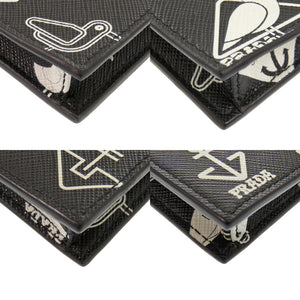 美品 プラダ スマホショルダー マリン柄 カモメ 2ZH068 サフィアーノレザー ブラック ショルダーバッグ 黒 1108【中古】PRADA