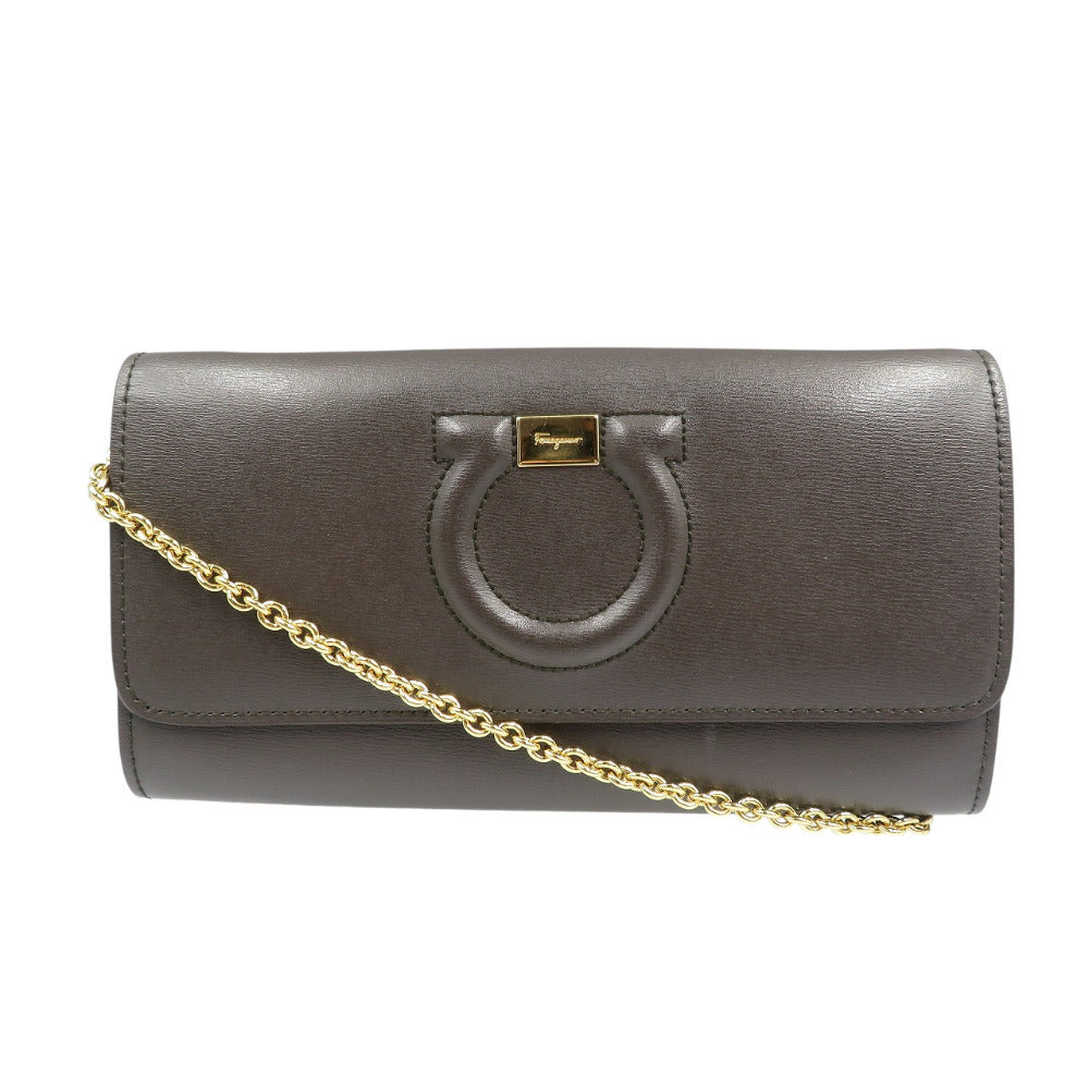 未使用 サルヴァトーレフェラガモ レザー ダークブラウン チェーンウォレット 長財布 1394【中古】Salvatore Ferragamo