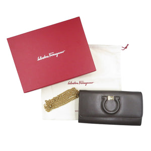未使用 サルヴァトーレフェラガモ レザー ダークブラウン チェーンウォレット 長財布 1394【中古】Salvatore Ferragamo