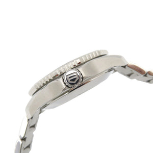 新品同様 タグホイヤー
 自動巻き アクアレーサー プロフェッショナル300 WBP231C.BA0626 腕時計
 ステンレススチール シルバー 1417
【中古】TAG HEUER レディース