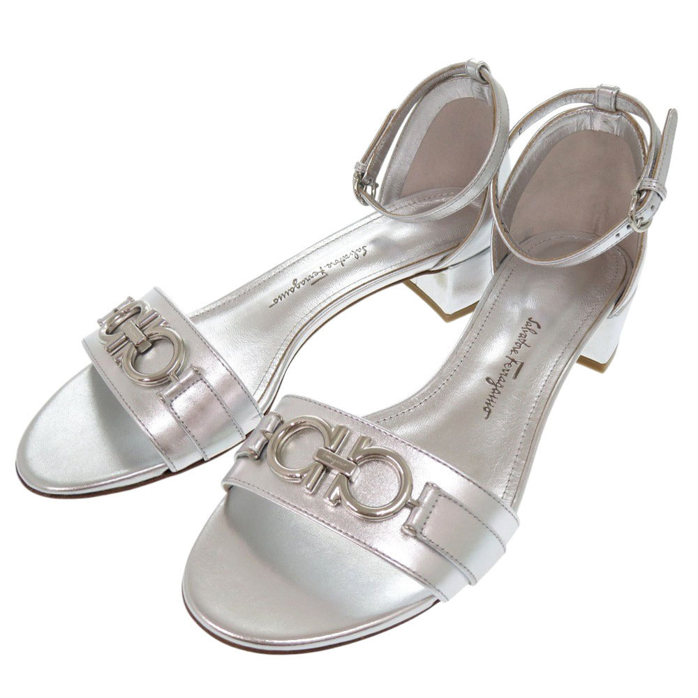 新品同様 サルヴァトーレフェラガモ ガンチーニ レザー シルバー サイズ6C サンダル 1543【中古】Salvatore Ferragamo
