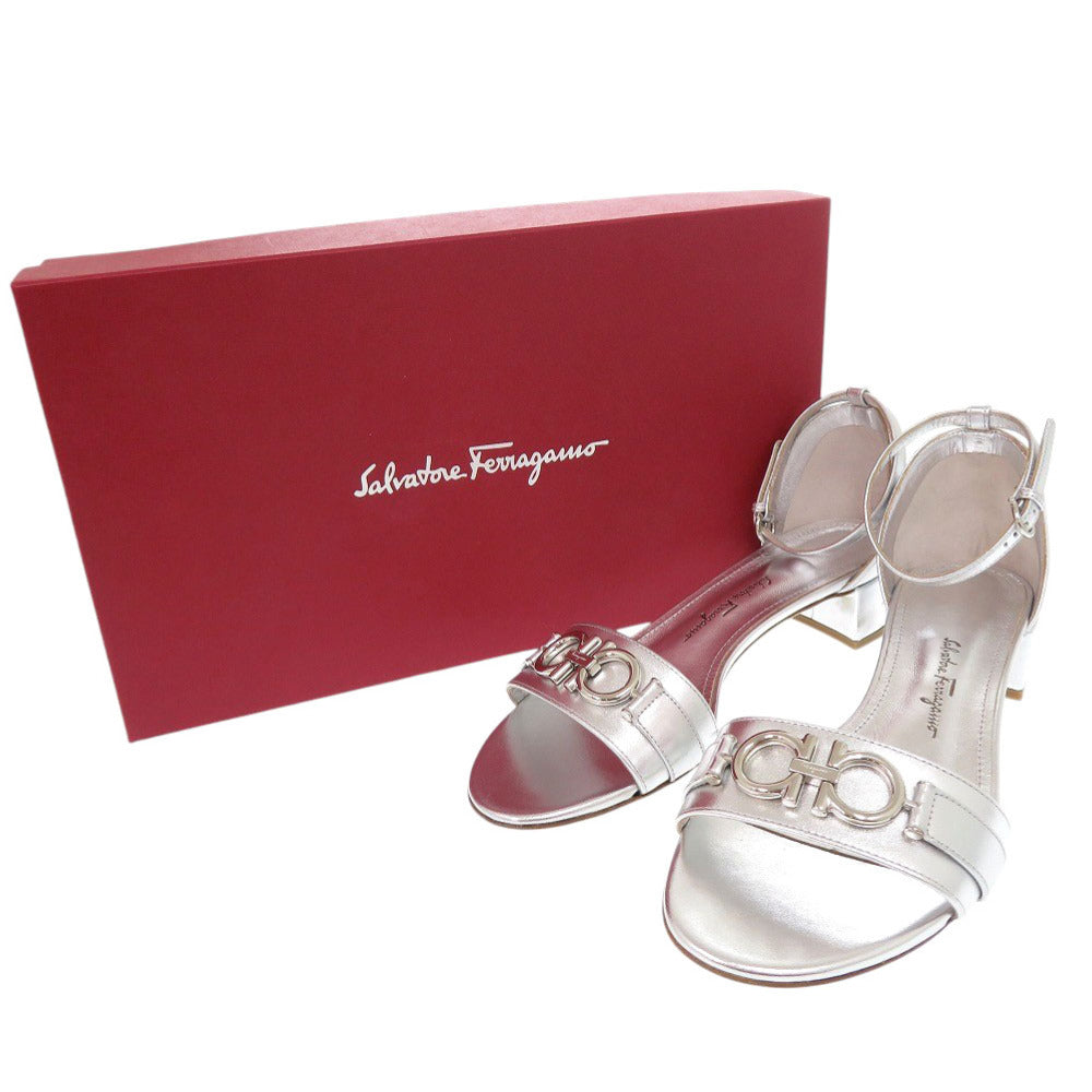 新品同様 サルヴァトーレフェラガモ ガンチーニ レザー シルバー サイズ6C サンダル 1543【中古】Salvatore Ferragamo
