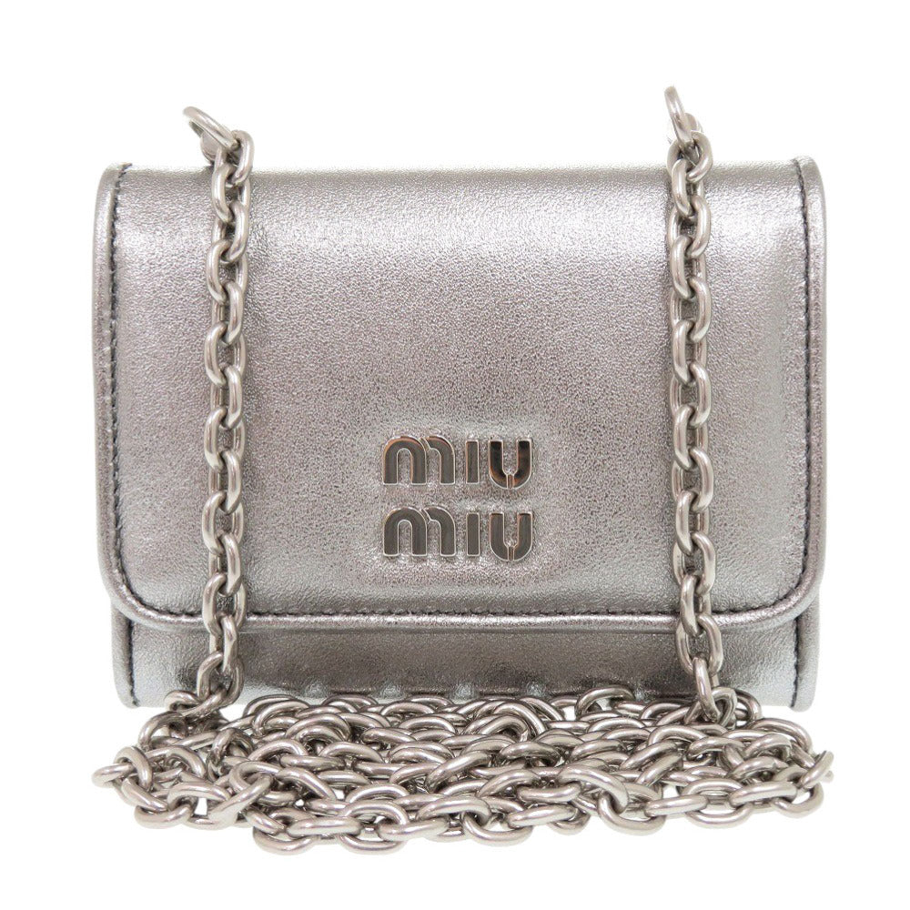 新品同様 ミュウミュウ 5MR030 レザー シルバー チェーン付きカードケース 1631【中古】MIUMIU