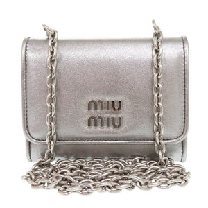 新品同様 ミュウミュウ 5MR030 レザー シルバー チェーン付きカードケース 1631【中古】MIUMIU