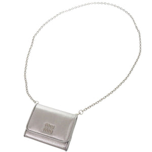 新品同様 ミュウミュウ 5MR030 レザー シルバー チェーン付きカードケース 1631【中古】MIUMIU