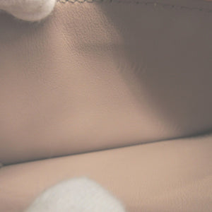 新品同様 トッズ タイムレスT レザー ピンクベージュ フラグメントケース コインケース カードケース 0078【中古】TOD’S