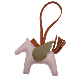 新品同様 エルメス ロデオペガサスPM アニューミロ W刻印(2024年製) モーヴペール パンデピス ベージュマルファ バッグチャーム キーホルダー 0210【中古】HERMES