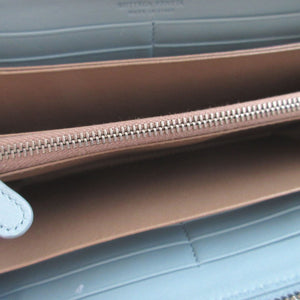 美品 ボッテガヴェネタ イントレチャート レザー 水色 ラウンドファスナー長財布 財布 1370【中古】BOTTEGA VENETA