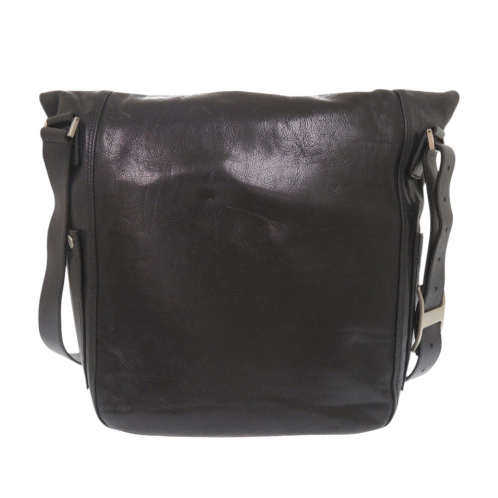 サルヴァトーレフェラガモ レザー ブラック ショルダーバッグ メッセンジャーバッグ 黒 0021【中古】Salvatore Ferragamo メンズ