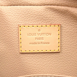 新品同様 ルイ ヴィトン トゥルーストワレット28 モノグラム M47522 セカンドバッグ クラッチバッグ LV 0932 【中古】 LOUIS VUITTON