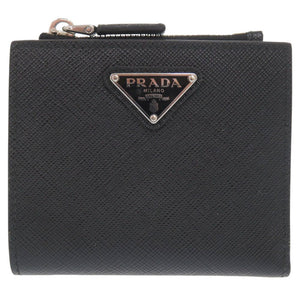 美品 プラダ トライアングルロゴ 2ML049 サフィアーノレザー ブラック 二つ折り財布 1053【中古】PRADA