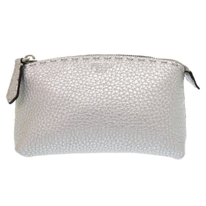 美品 フェンディ セレリア 8N0114-5QG レザー シルバー ポーチ 化粧ポーチ 1150【中古】FENDI