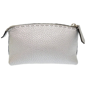 美品 フェンディ セレリア 8N0114-5QG レザー シルバー ポーチ 化粧ポーチ 1150【中古】FENDI