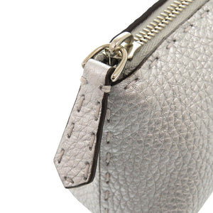 美品 フェンディ セレリア 8N0114-5QG レザー シルバー ポーチ 化粧ポーチ 1150【中古】FENDI
