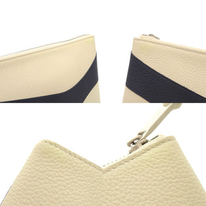 新品同様 サルヴァトーレフェラガモ 661323 レザー アイボリー ネイビー クラッチバッグ セカンドバッグ 1336【中古】Salvatore Ferragamo メンズ