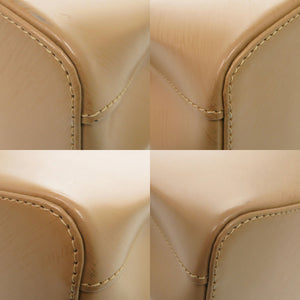 新品同様 カルティエ トリニティ ボックスカーフ ベージュ ハンドバッグ 0287【中古】CARTIER