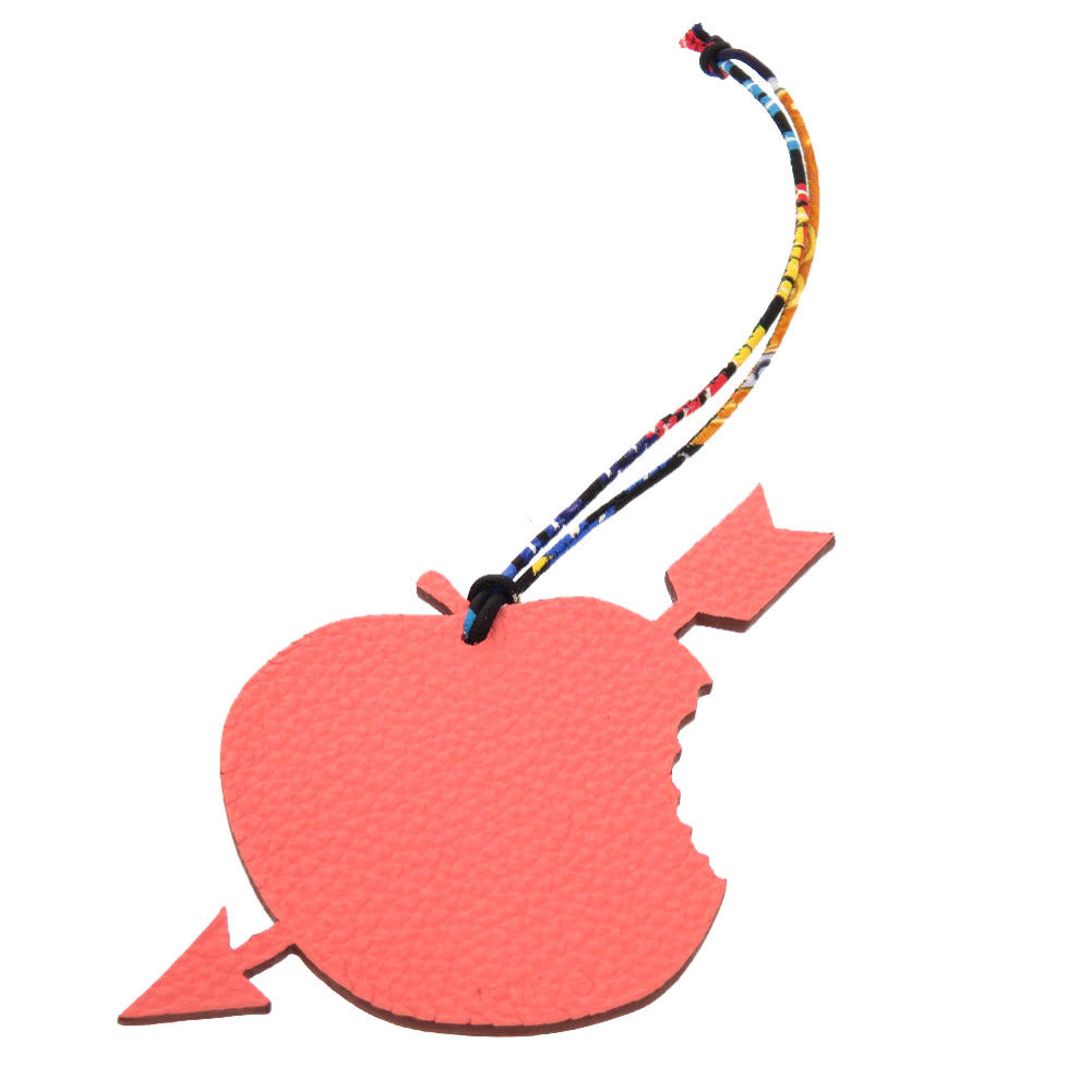 新品同様 エルメス プティアッシュ ハートトランスペルセ トゴ ヴォーエプソン ピンク バッグチャーム 0643 【中古】 HERMES