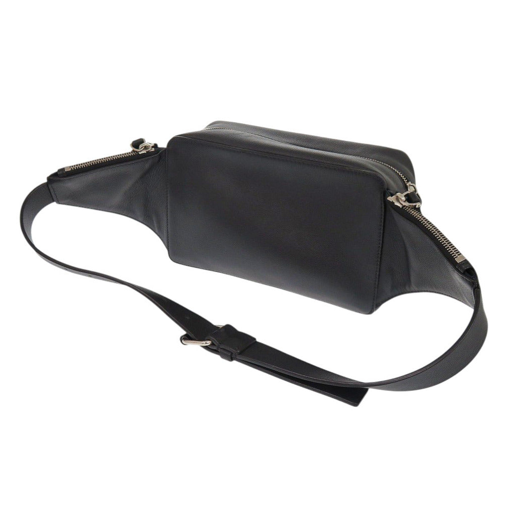 美品 ヴァレンティノ・ガラヴァーニ レザー ブラック ボディバッグ ウエストバッグ 黒 0900【中古】Valentino Garavani