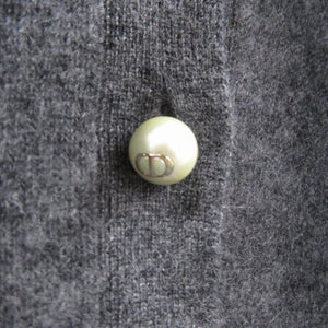 美品 クリスチャンディオール カシミヤ ニット パールボタン 長袖 354S48AM053 セーター グレー 1375【中古】Christian Dior